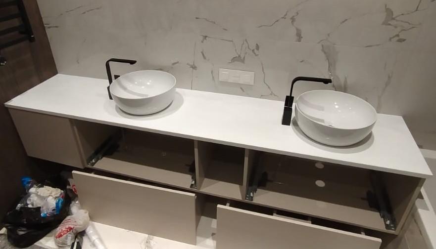 2 столешницы в ванную и столешница для кухни из искусственного камня Neomarm